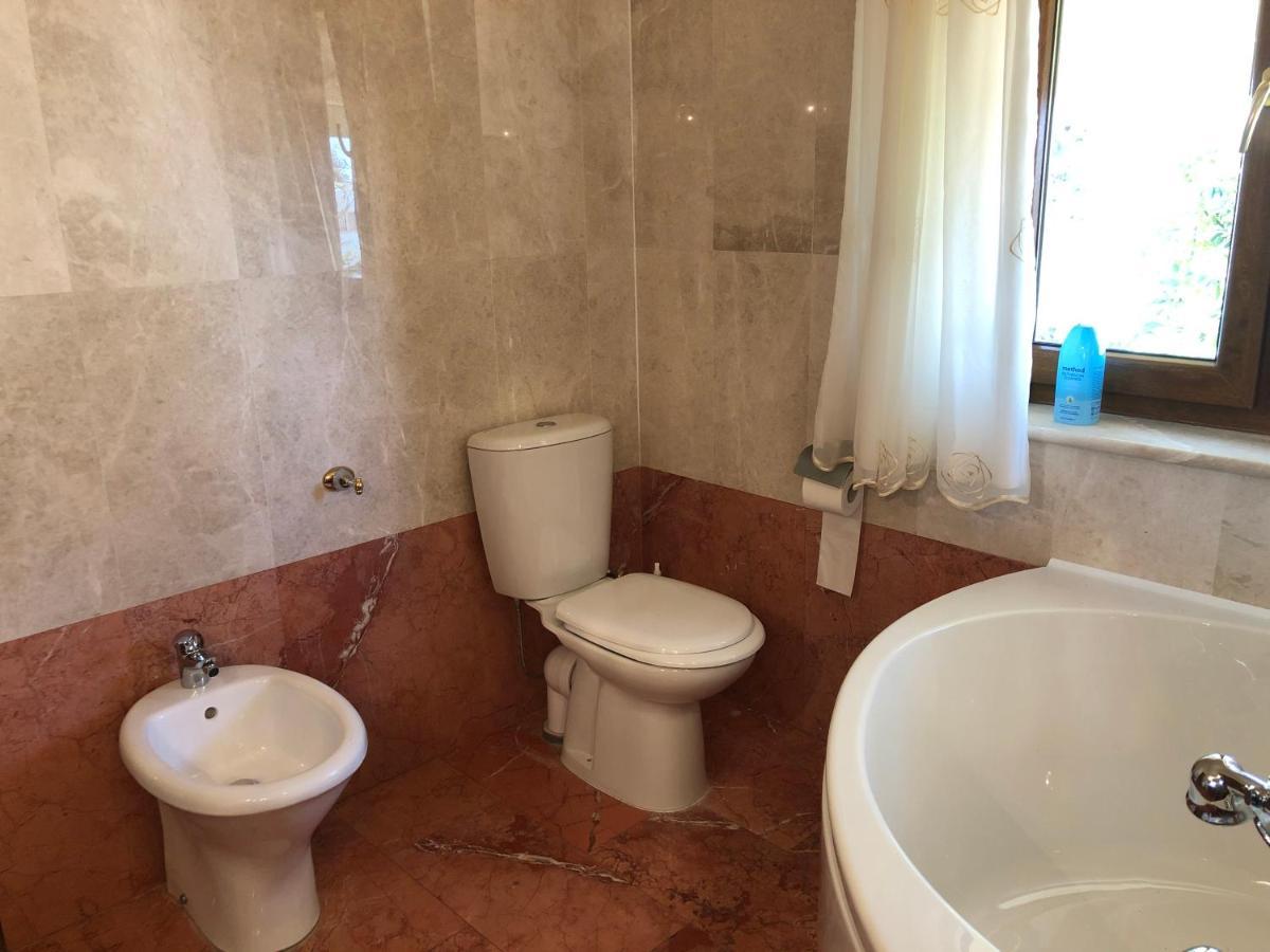 Villa Natalia Ayia Napa Eksteriør billede